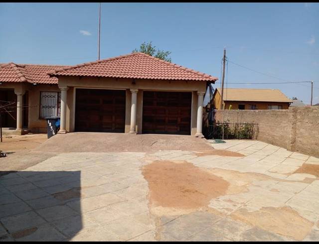 3 BEDROOM HOUSE FOR SALE IN SOSHANGUVE GG